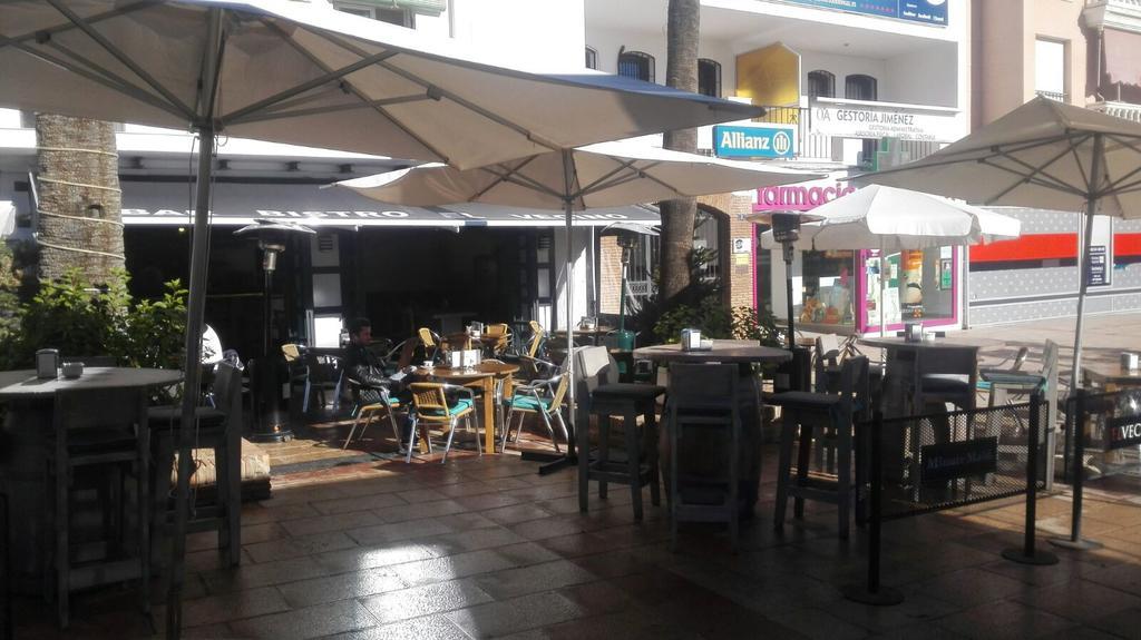 מארבלה Hostal Gonzalez מראה חיצוני תמונה